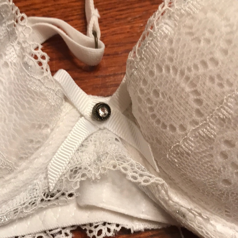 Victoria’s Secret bra NEW